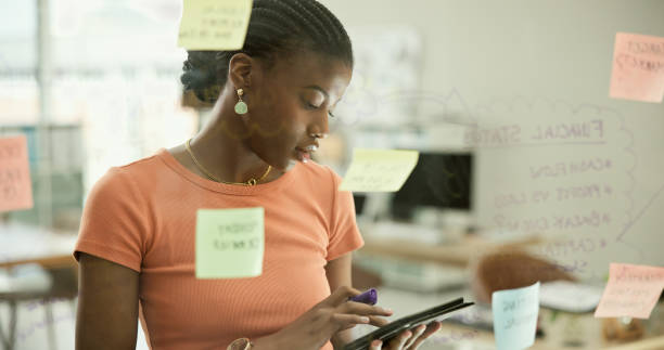 la maîtrise de la communication digitale Lyon devient un levier majeur pour les organisations souhaitant consolider leur notoriété